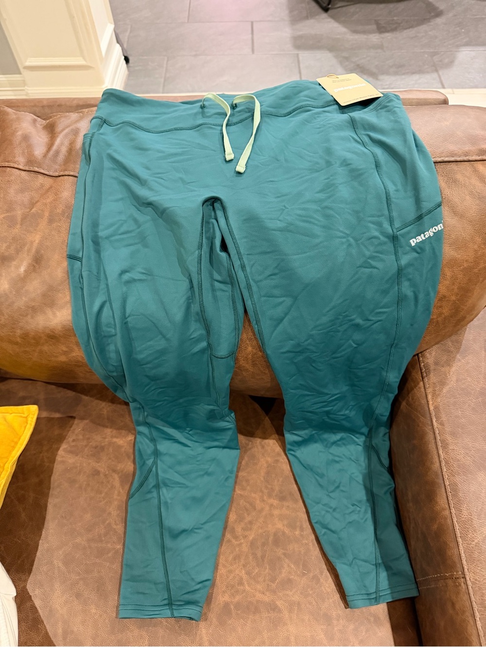 Patagonia Teal Jogger Leggings with Lime Drawstring